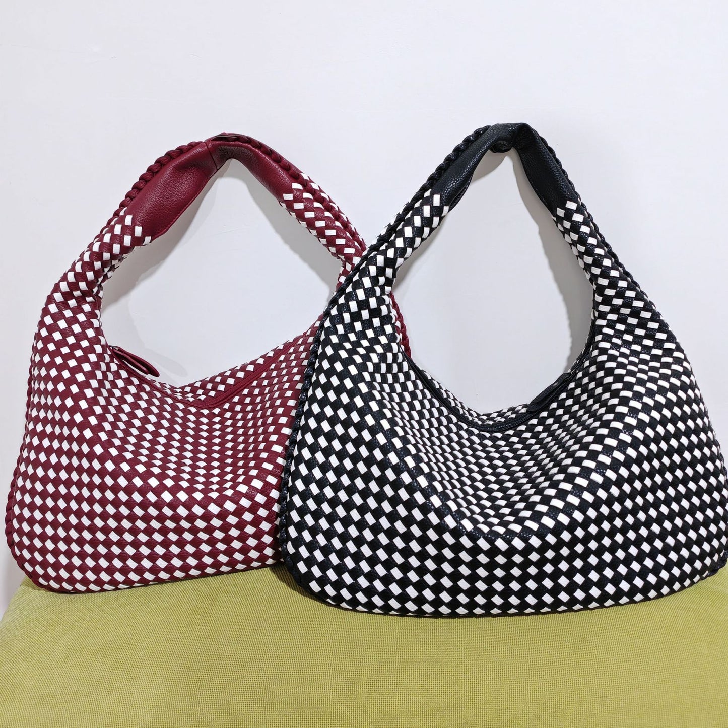 Borsa Hobo intrecciata 