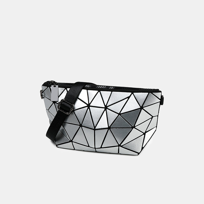 Prismatic Chic: Die moderne geometrische Tasche