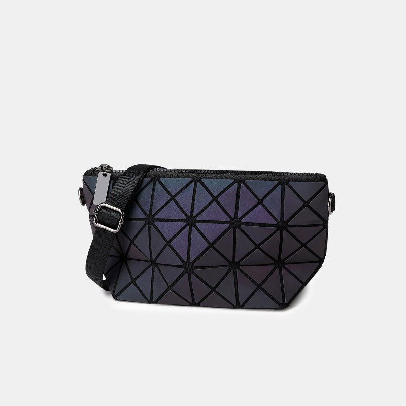 Prismatic Chic: Die moderne geometrische Tasche