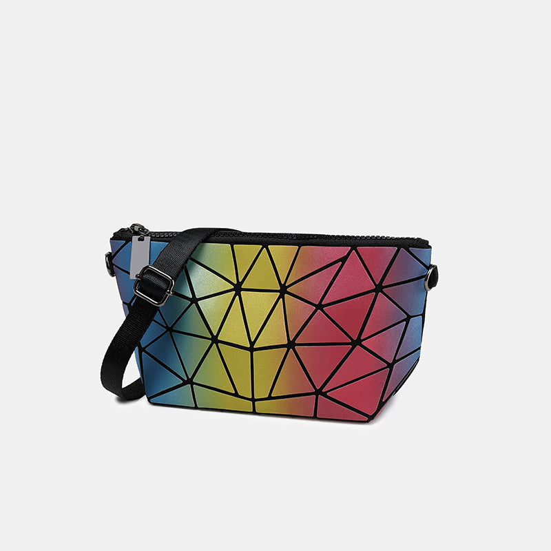 Prismatic Chic: Die moderne geometrische Tasche