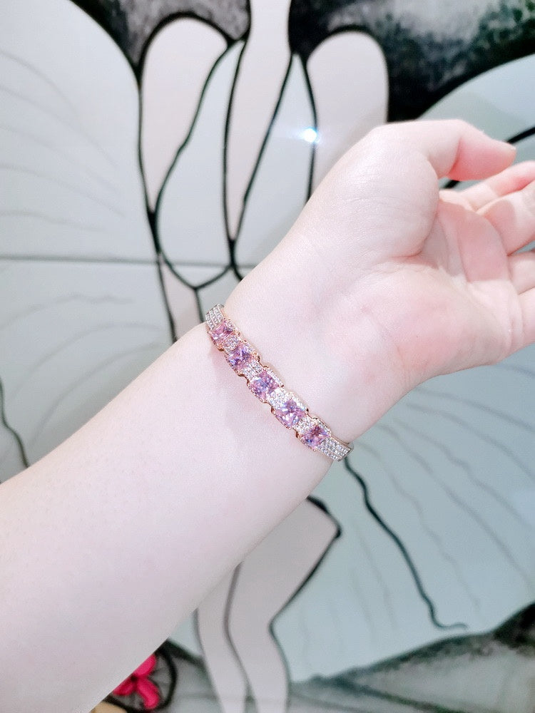 Strahlendes Armband aus Kunstjade